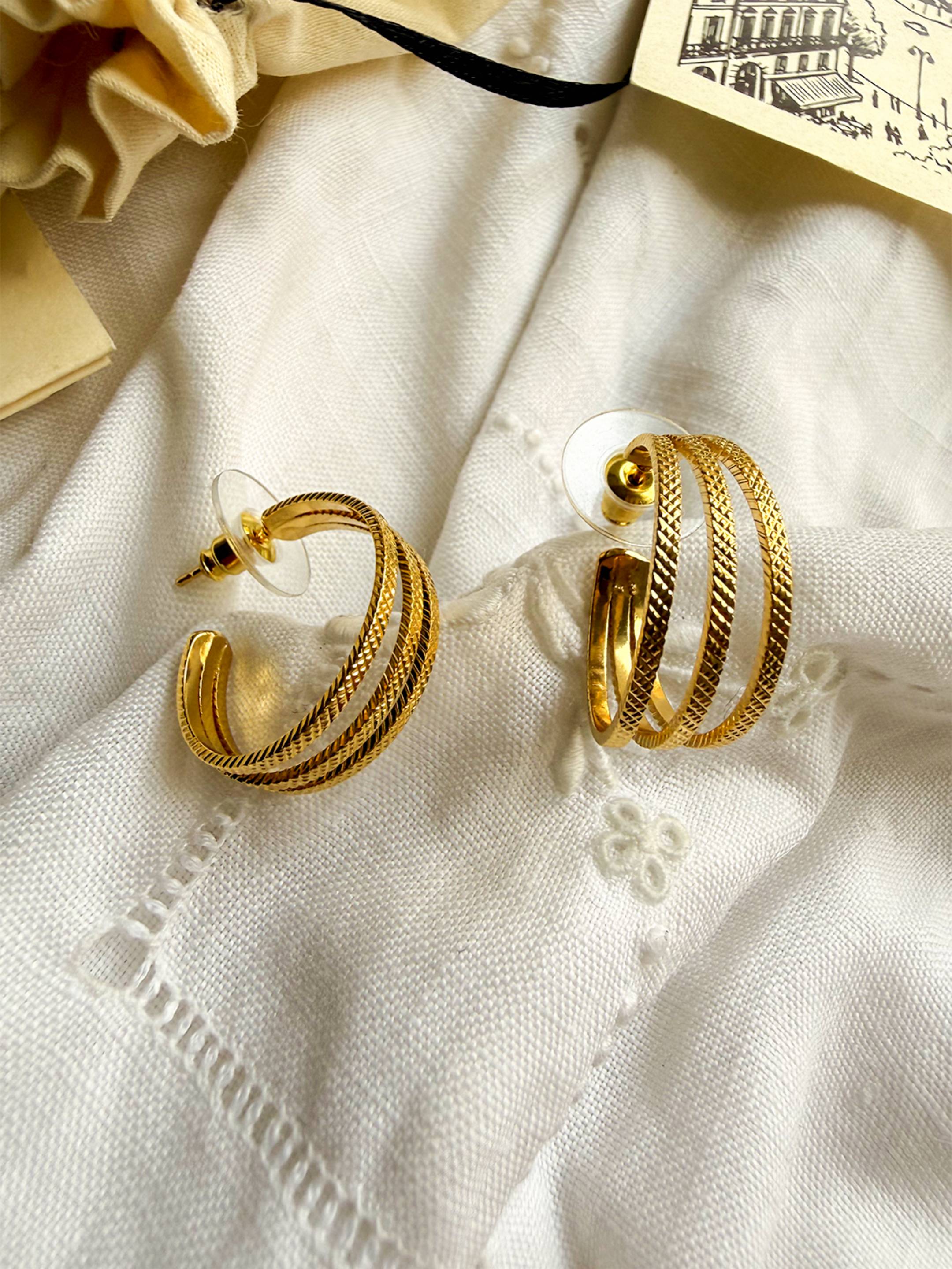 Boucles d’Oreilles Créoles Petit Modèle en Plaqué Or 18 Carats |  Balloul Paris