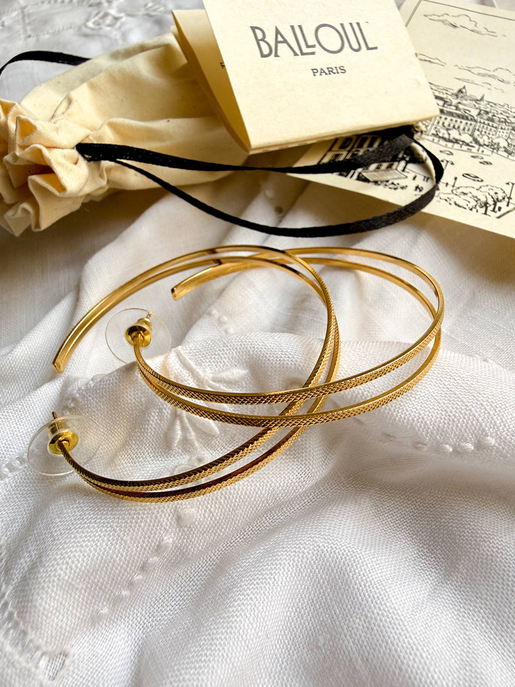 Boucles d’Oreilles Grandes Créoles en Plaqué Or 18 Carats | Balloul Paris