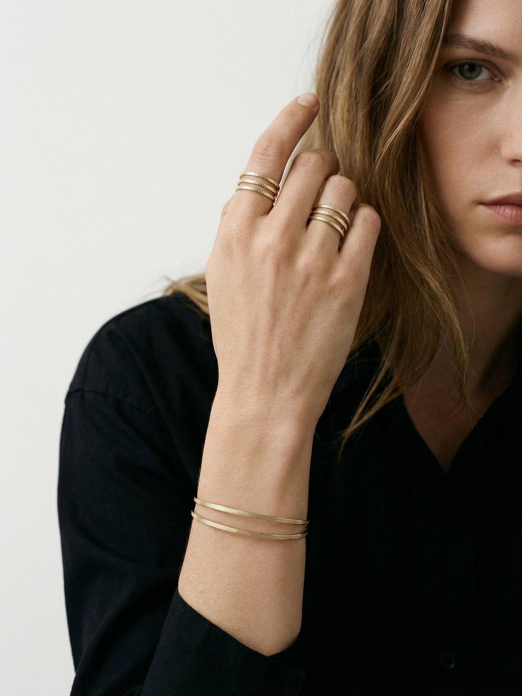 Bracelet Jonc Ajustable Matelassé en Plaqué Or 18 Carats | Balloul Paris