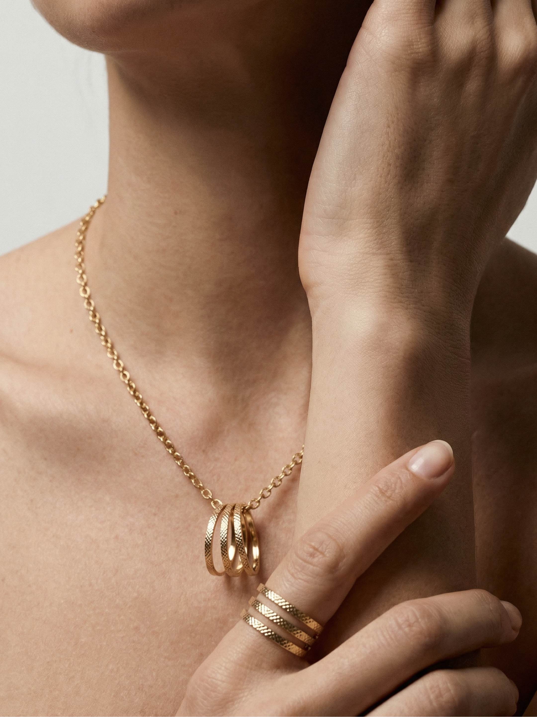 Collier Pendentif Rond en Plaqué Or 18 Carats | Balloul Paris