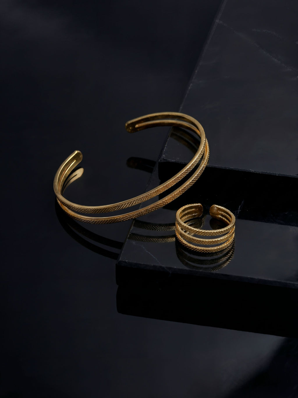 Parure Homme Bracelet Jonc Finition Argent & Bague Ajustable en Plaqué Or 18 carats | Balloul Paris