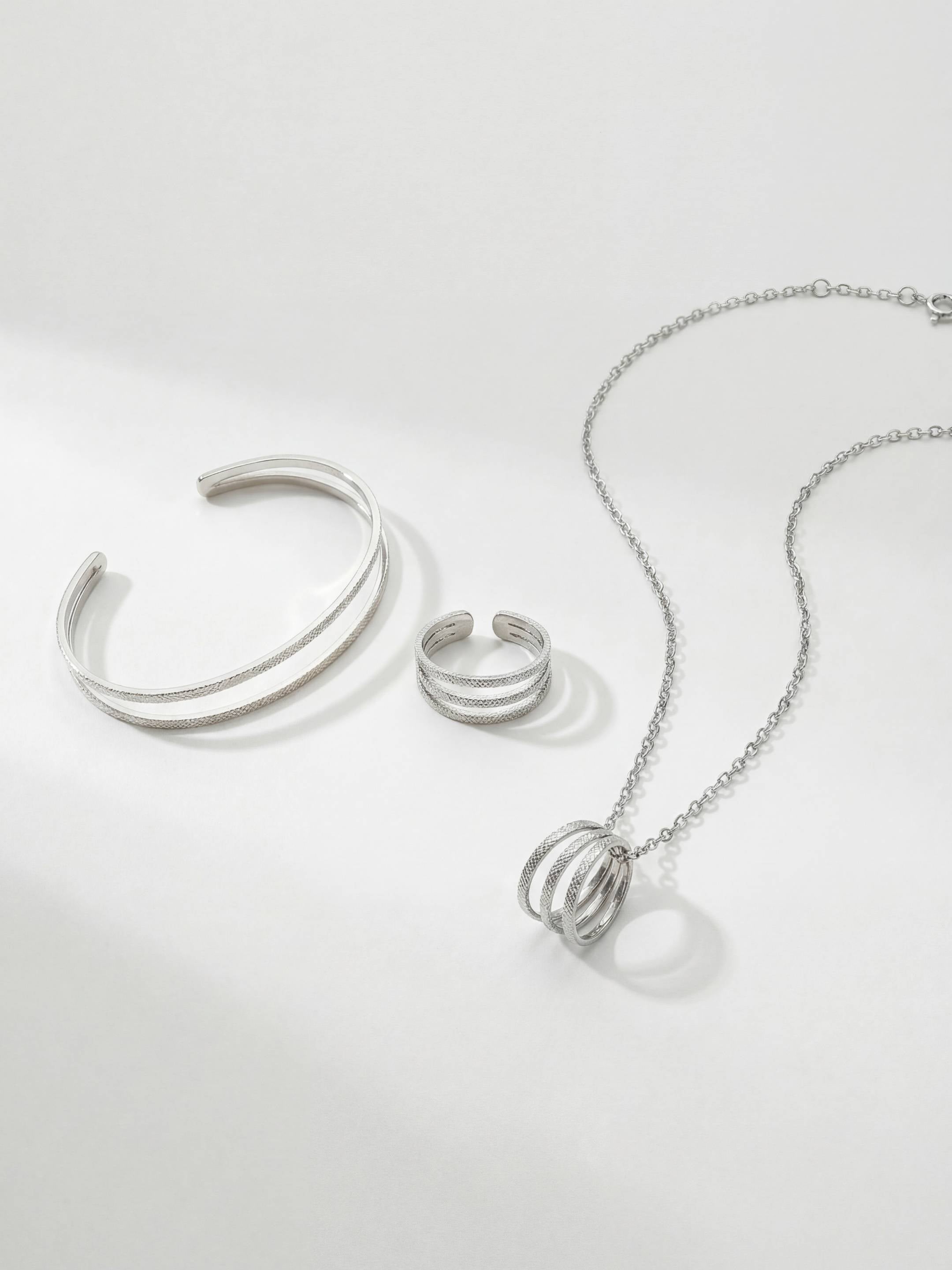 Parure Homme Bracelet Jonc, Collier & Bague Ajustable Finition Argent | Balloul Paris