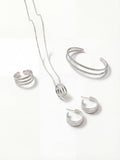 Parure Bracelet, Petites Créoles, Collier & Bague Ajustable Finition Argent | Balloul Paris