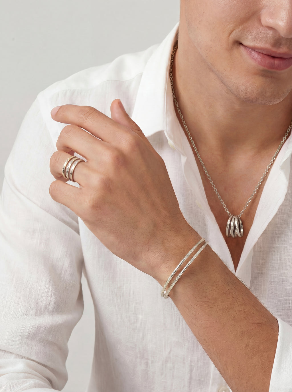 Parure Homme Bracelet Jonc, Collier & Bague Ajustable Finition Argent | Balloul Paris