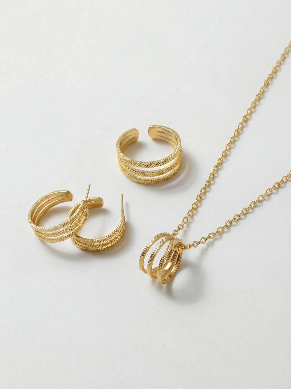Parure Petites Créoles, Collier & Bague Ajustable en Plaqué Or 18 carats | Balloul Paris