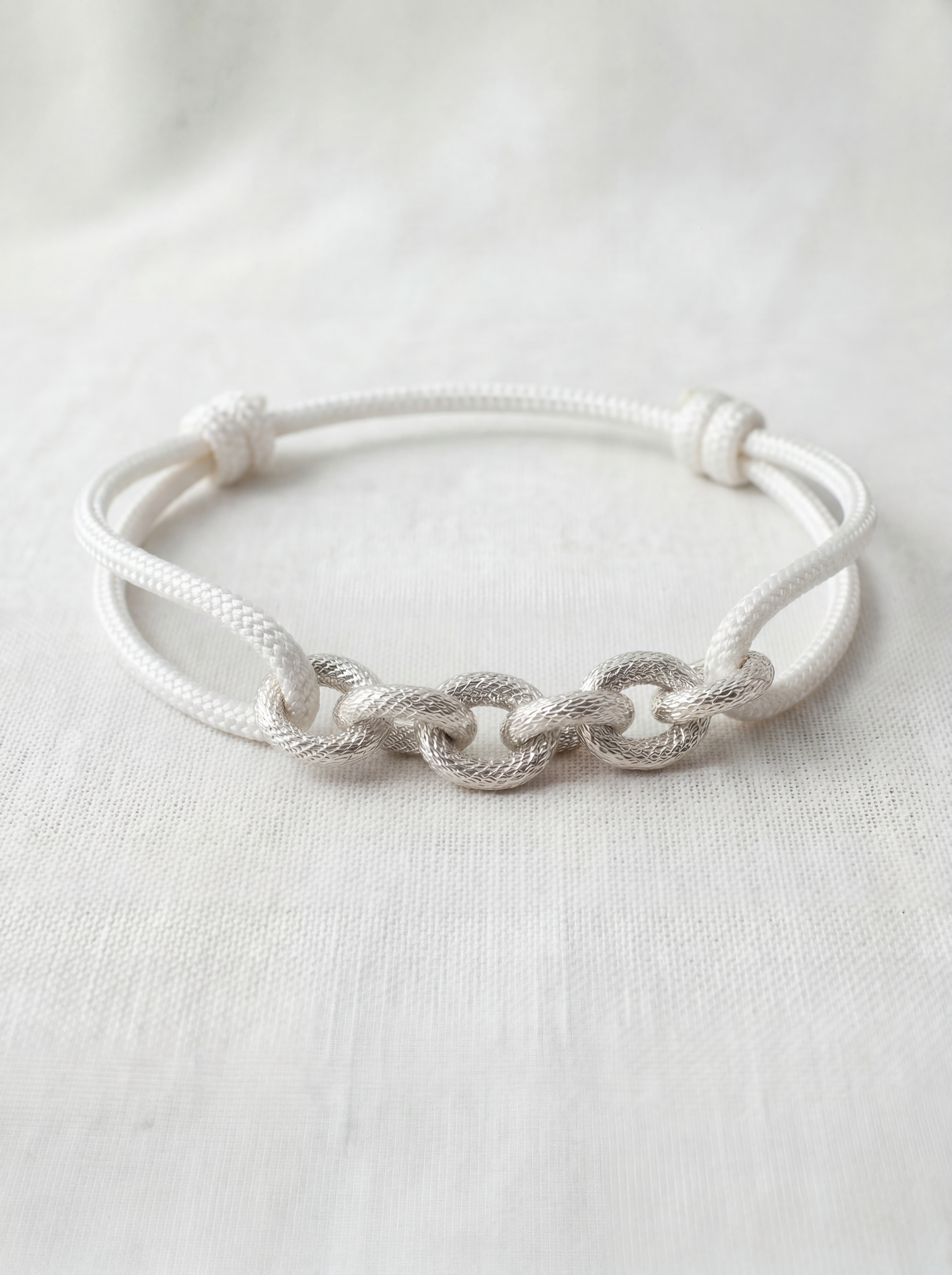 Bracelet Cordon Chaîne — Argenté & Blanc