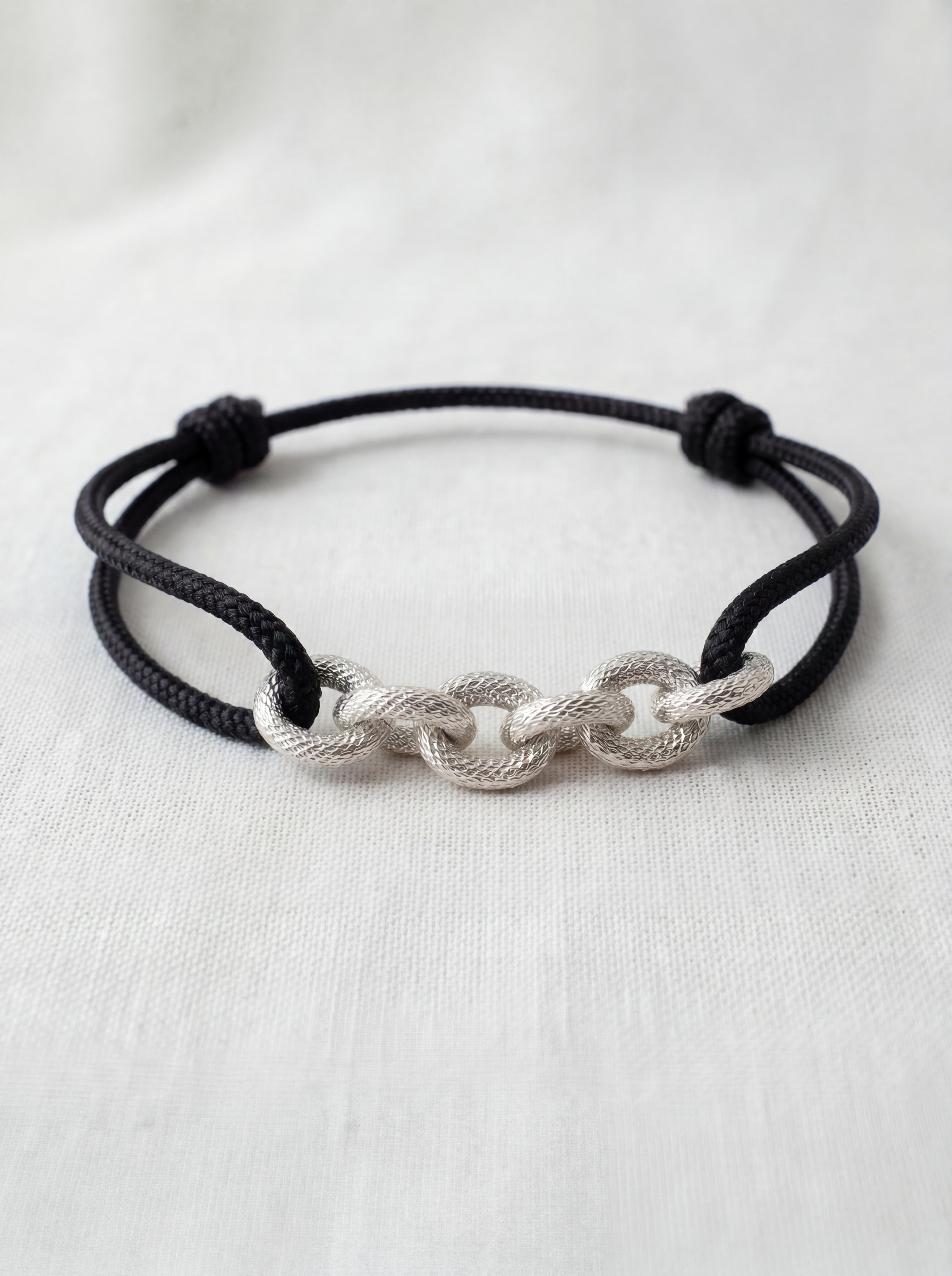 Bracelet Cordon Chaîne  — Argenté & Noir
